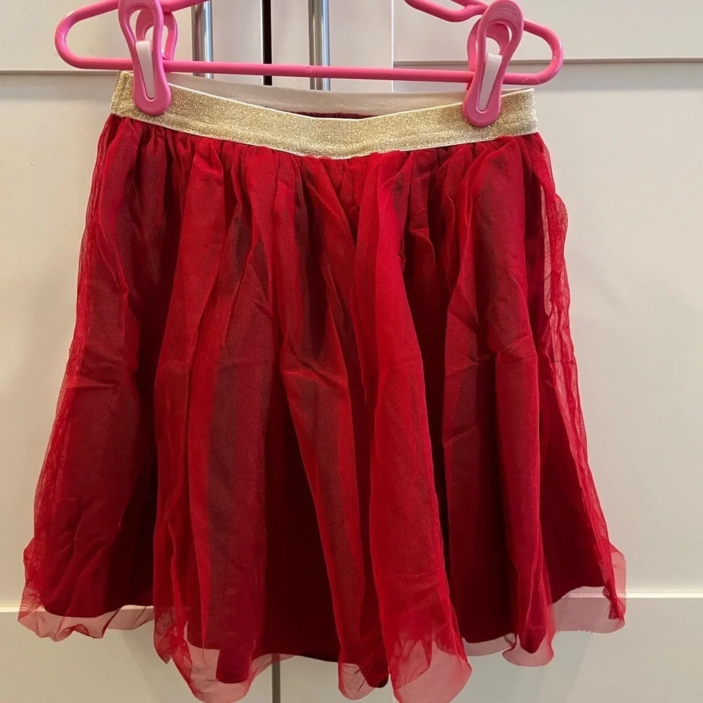 Gymboree XS (4) holiday tulle skirt in dark red